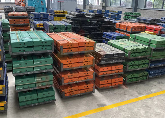 Verscheidene materialen Hoogmanganen Martensitisch Staal Hoogchroom Keramische Inzetblaasbalk geschikt voor verschillende verplettering